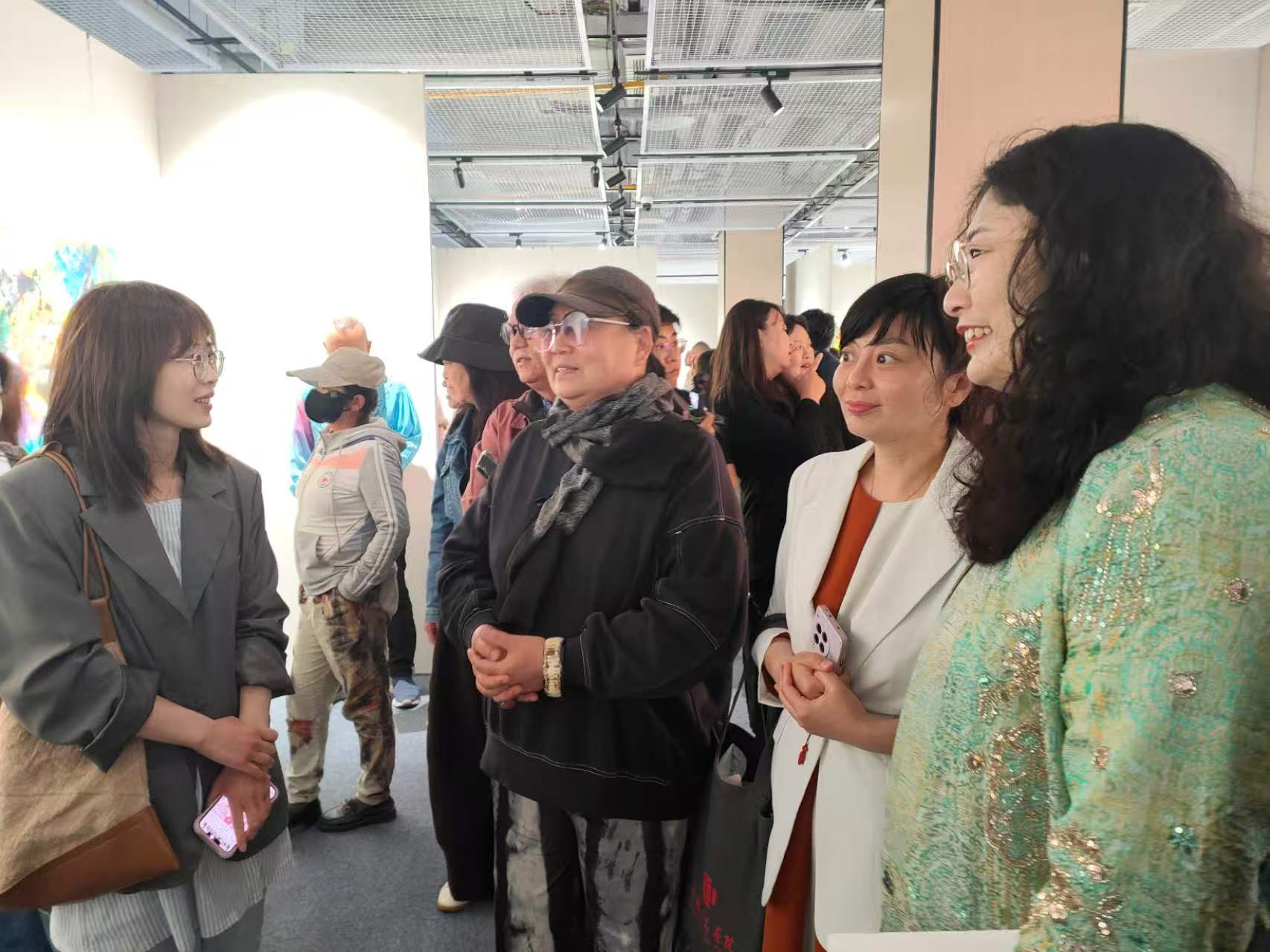 青島黃海學(xué)院 以文化為橋，開(kāi)啟藝術(shù)交流新篇章
